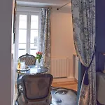 Le Boudoir 3* تروي